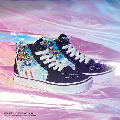 Tenis Botas Vans X Pretty Guardian Sailor Moon ComfyCush Sk8-Hi (4-8 years) Niños Negras | LWA480391