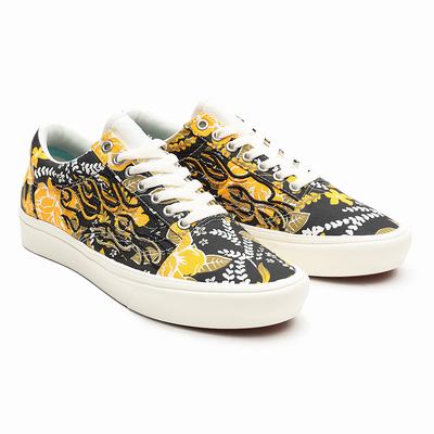 Tenis Vans Flame Embroidery ComfyCush Old Skool Mujer Negras/Amarillo | XDK628935